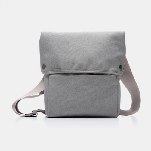 Bluelounge iPadsling forfra grå