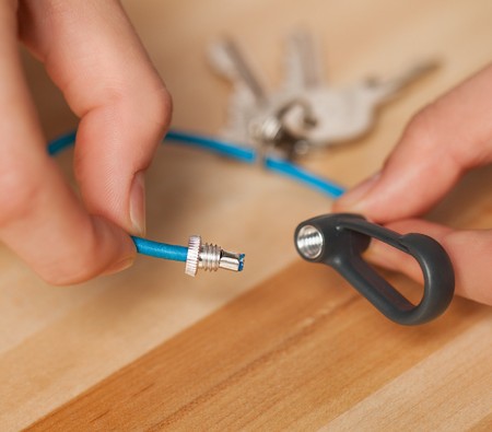 Carabandits elastik og krog som nøgleholder