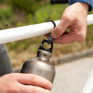 Carabandits elastik og krog til flaskeholder på cykel