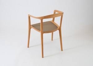 Inoda+Sveje DC10 stol lyst træ bagfra