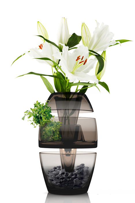 Leo Yius vase i moduler med Orkide