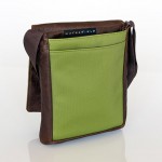 Muzetto af Waterfield i brun læder med grønt stof flap åben