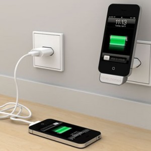 iPhone minidock i stikkontakt